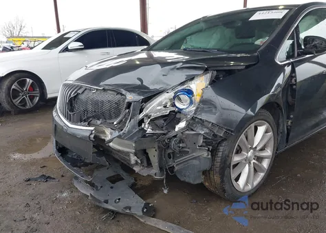 2014 Buick Verano Leather Group z USA, uszkodzony, nr VIN 1G4PS5SK2E4177729